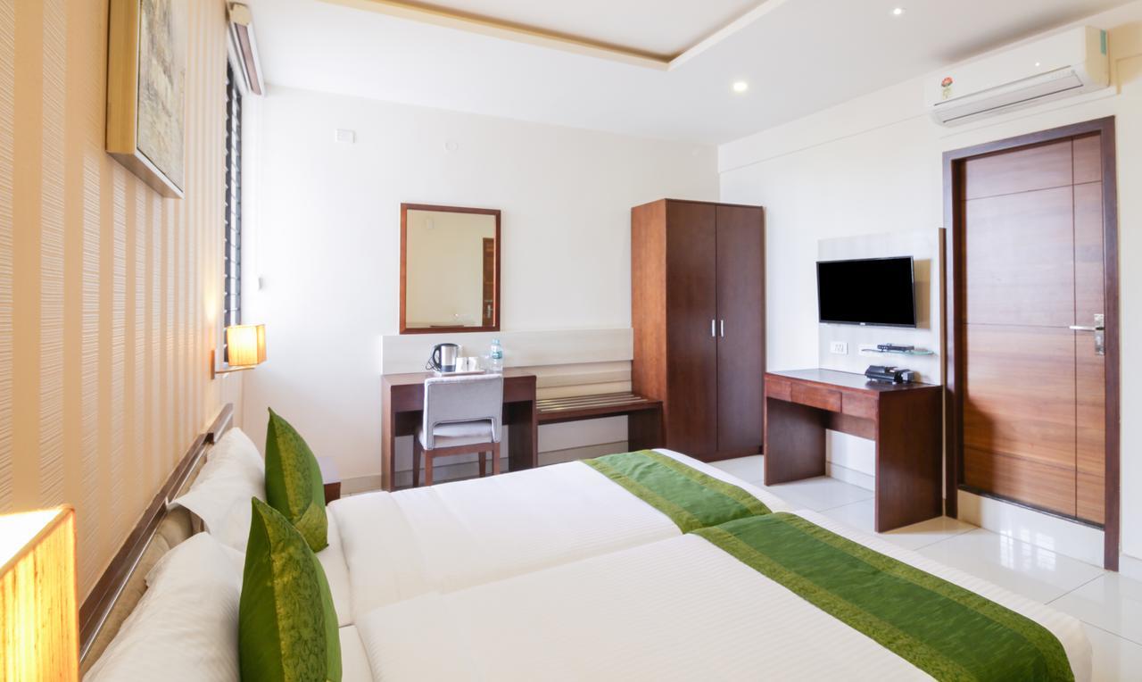 Maharaja Inn Chikmagalur Ngoại thất bức ảnh